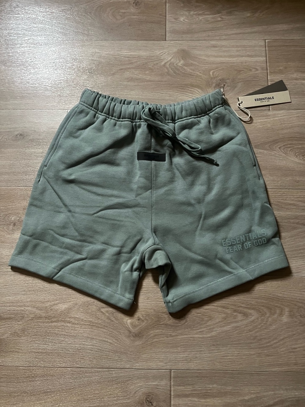 Essentials Fear Of God Sycamore Shorts Size L - NEW